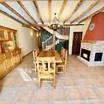 La Parada De Jimena-casa Rustica Rodeada De Bodegas En *