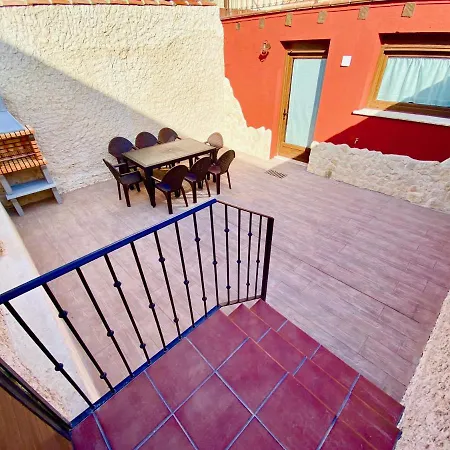 Ferienhaus La Parada De Jimena-casa Rustica Rodeada De Bodegas En