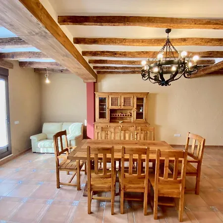 Tatil Evi La Parada De Jimena-casa Rustica Rodeada De Bodegas En