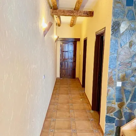 La Parada De Jimena-casa Rustica Rodeada De Bodegas En