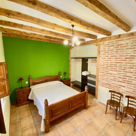 La Parada De Jimena-casa Rustica Rodeada De Bodegas En Rueda