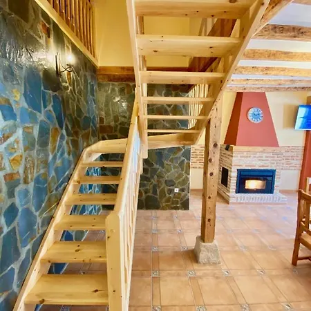 La Parada De Jimena-casa Rustica Rodeada De Bodegas En * Rueda