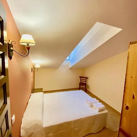 La Parada De Jimena-casa Rustica Rodeada De Bodegas En Vakantiehuis Rueda