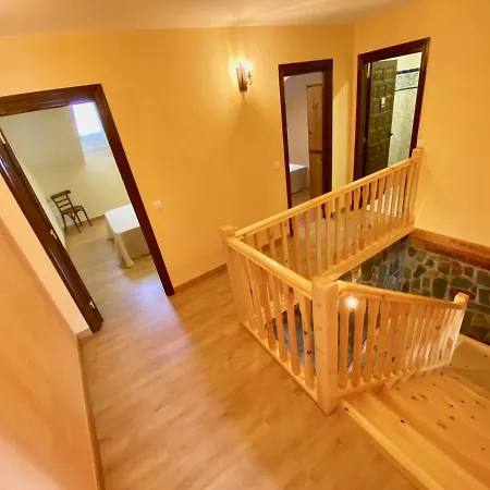 La Parada De Jimena-casa Rustica Rodeada De Bodegas En *