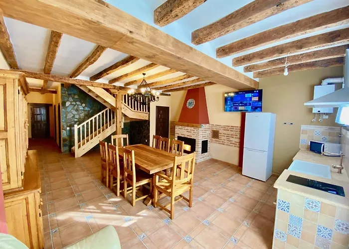 Hébergement de vacances La Parada De Jimena-casa Rustica Rodeada De Bodegas En Rueda