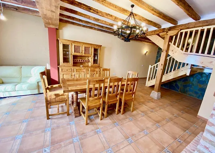 La Parada De Jimena-casa Rustica Rodeada De Bodegas En